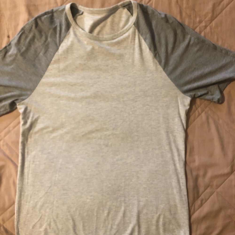 Men’s Lululemon Shirt